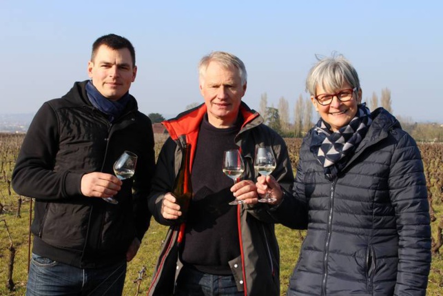 Olivier, Patrice et Nadette Marchais, lauréat du Prix Clémence Lefeuvre 2018. Olivier, Patrice et Nadette Marchais, lauréat du Prix Clémence Lefeuvre 2018.
