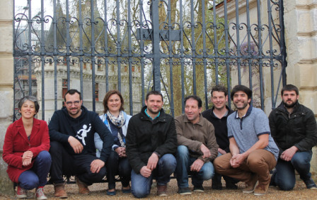 Marielle Henrion (3e en partant de la gauche) est installée depuis 2004 au Château de l'Aulée à Azay Marielle Henrion (3e en partant de la gauche) est installée depuis 2004 au Château de l'Aulée à Azay