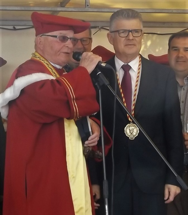 Pierre Couly et le président du conseil départemental d'Indre-et-Loire Gérard Paumier Pierre Couly et le président du conseil départemental d'Indre-et-Loire Gérard Paumier