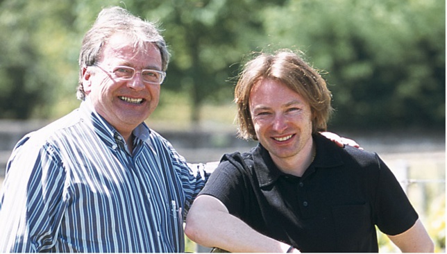 Jacques Couly, avec son fils Arnaud. Jacques Couly, avec son fils Arnaud.