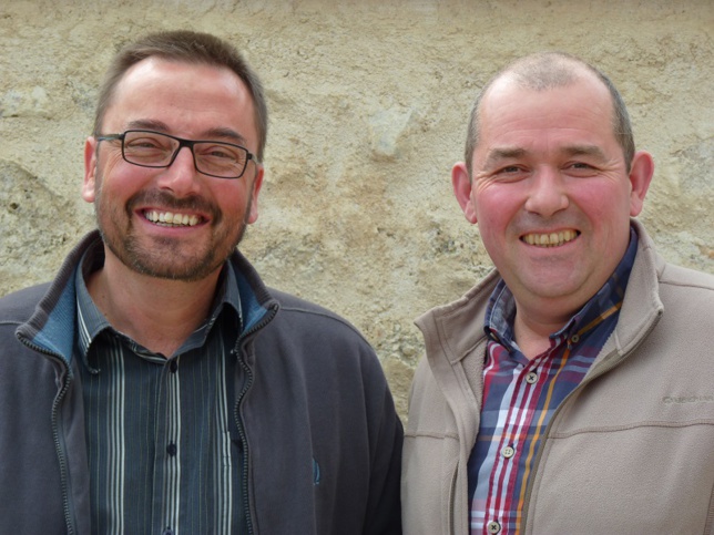 Cyprien Caslot (à gauche) laisse le fauteuil de président à Philippe Pitault. Cyprien Caslot (à gauche) laisse le fauteuil de président à Philippe Pitault.