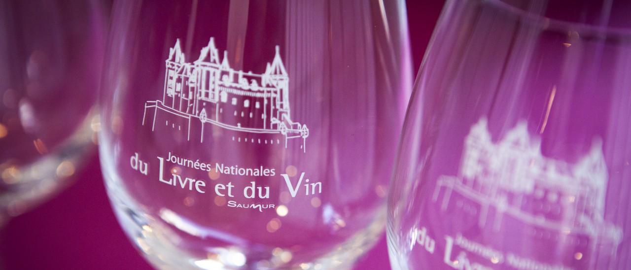 Le retour du mariage du livre et du vin à Saumur et... Savennières Le retour du mariage du livre et du vin à Saumur et... Savennières